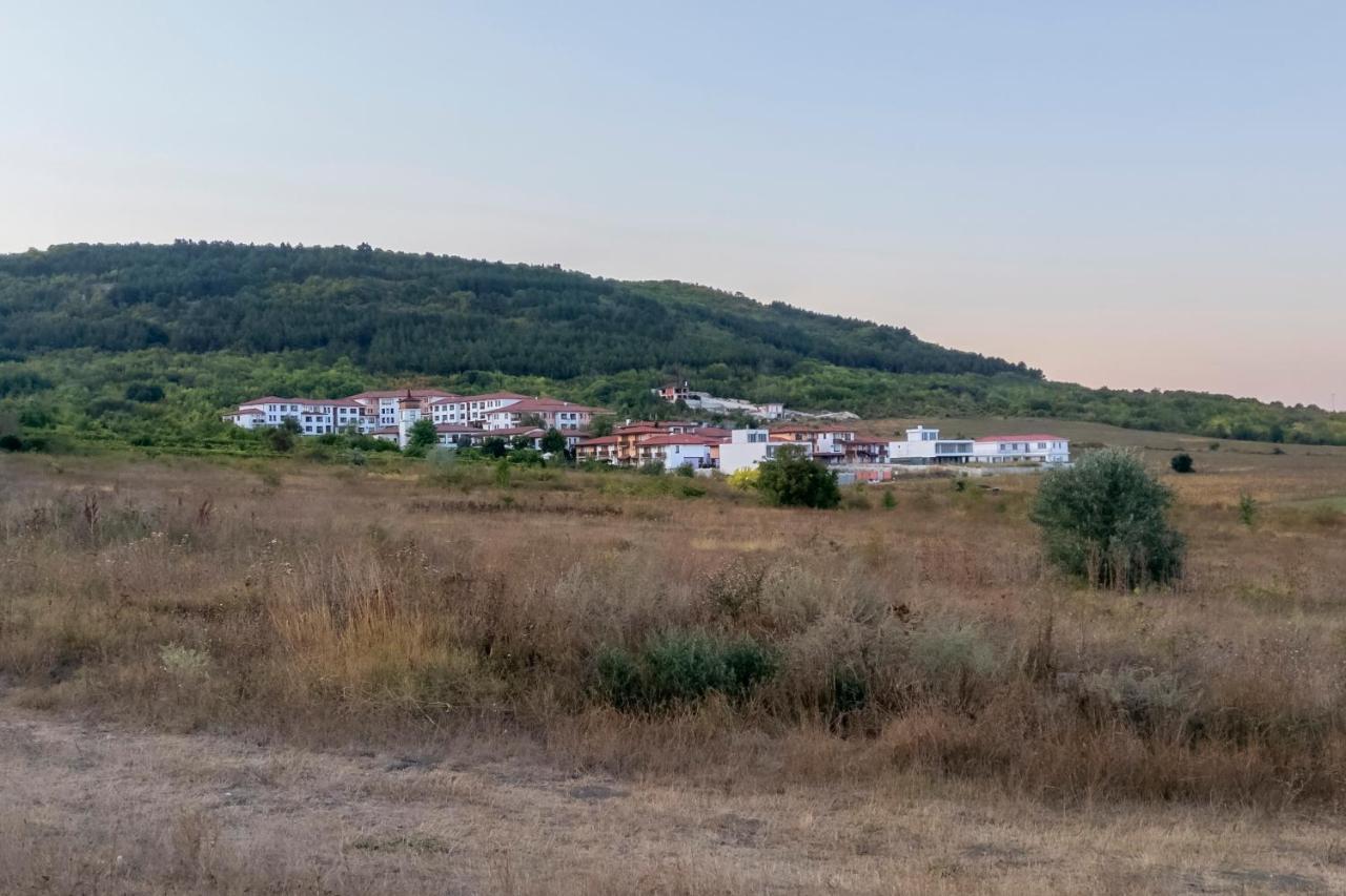 Harmony Hills Kolevi Apartments Rogachevo Bagian luar foto